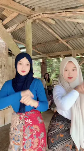 Jangan lupa join live cabat😘🥰#gadisdesa #jandadesa #jtkentertainment #jampangturunankidul #fyppppppppppppppppppppppp 