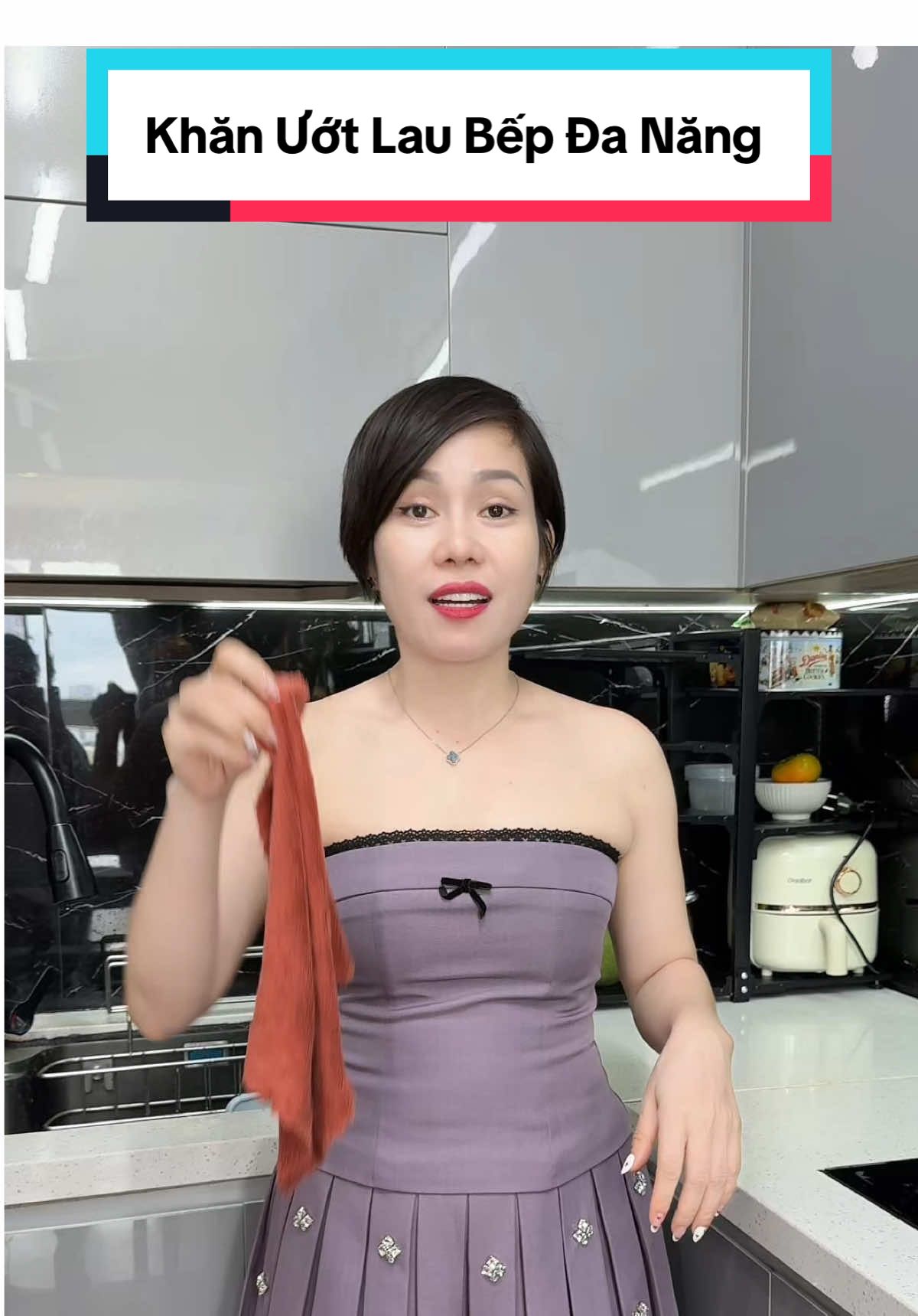Combo Khăn Ướt Lau Bếp Đa Năng [ + Tặng thêm 1 túi MÀNG BỌC THỰC PHẨM ]. (kích thước khăn 20 x14cm) Không Độc Hại. Giấy Lau nhà bếp, Sạch Vết Dầu Mỡ. An toàn cho da #Cindythuytichcuc #khanlaubep #khanlaubepdanang 