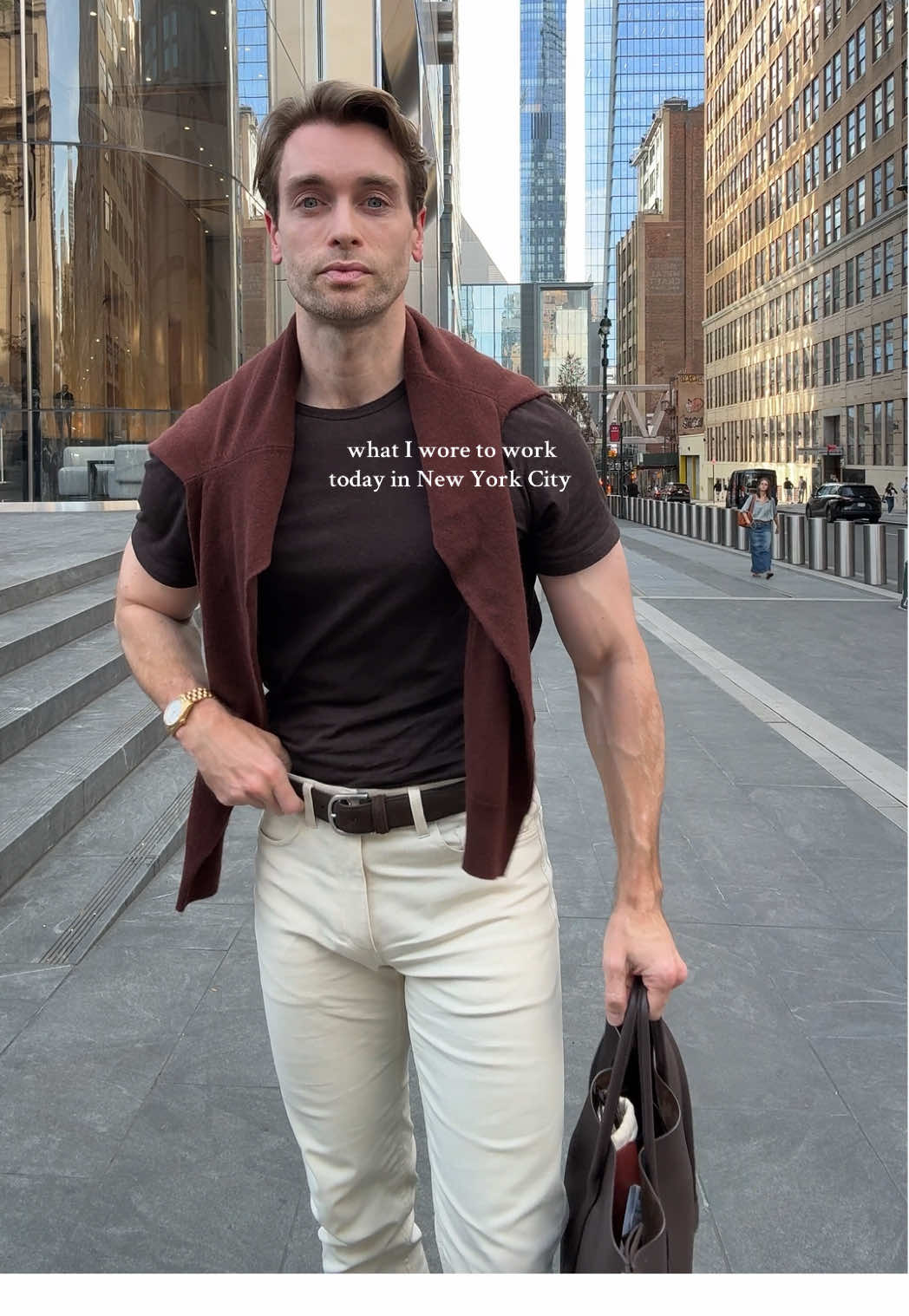 Working in those autumnal hues - base layer from @Theory, cashmere sweater from @NAADAM, belt from Anderson’s, shoes by Del Toro, bag and sunglasses by @Loro Piana, watch by @ROLEX #menswear #ootdmen #corporatelife #workfit 