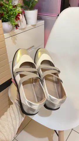 #flatshoes #ballerinasneakers 