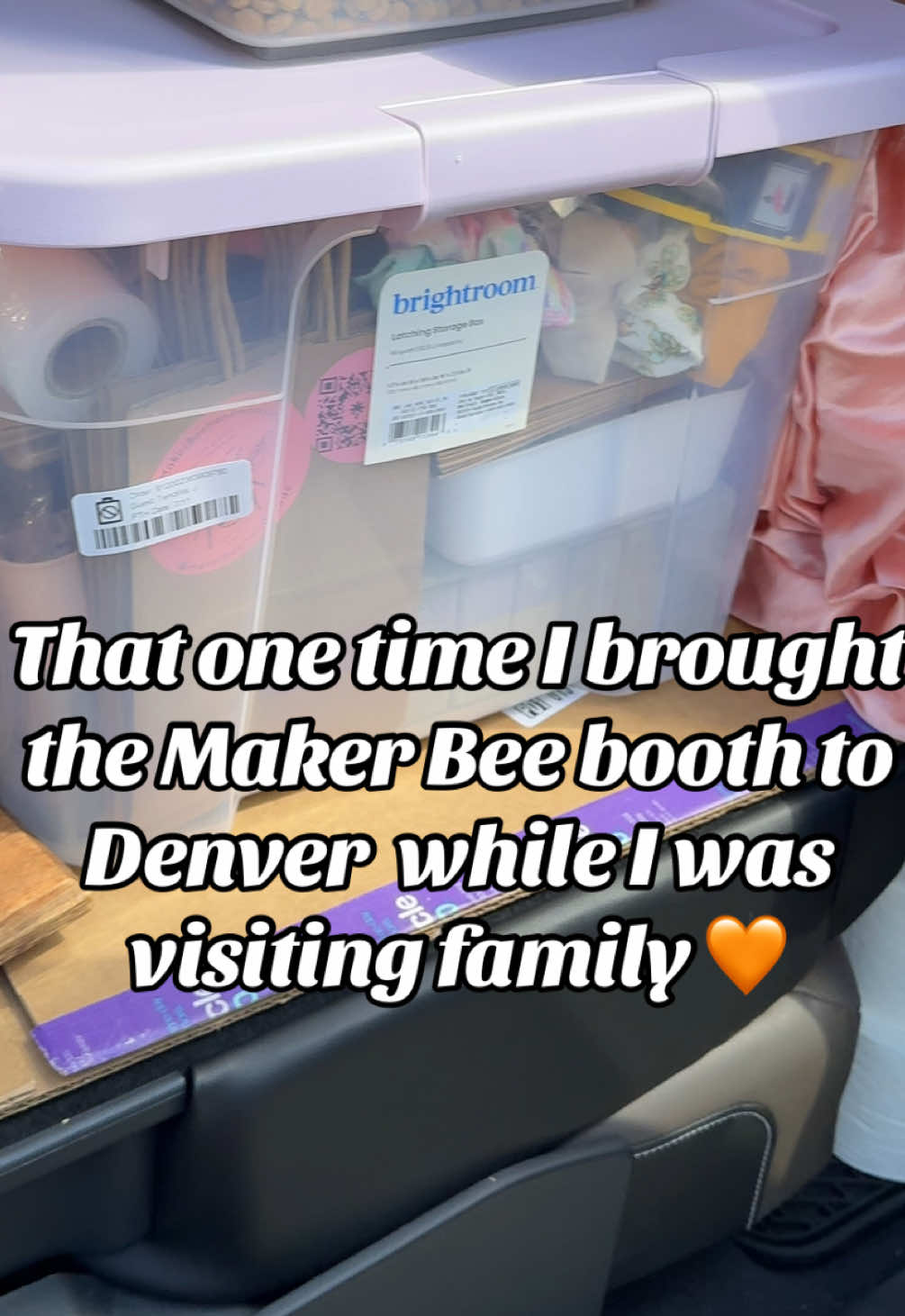 I had a great time at the fall fest I did in Denver! I’ll post a little recap soon. I only had one table and brought one bin worth of merchandise, and it actually turned out a lot better than I expected ☺️ #fallfest #makersmarket #vendors #craftfair #travelingcrafter 
