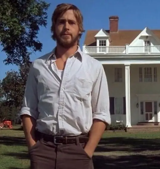 A grilled cheese beef burrito hates to see me coming #tacobell #grilledcheeseburrito #thenotebook #ryangosling 