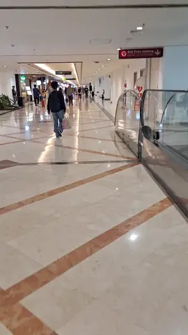 bahan prank mu nih bolo buat stori ig status whatsap stori keseharian versi di dalam bandara#prank stori#stori keseharian