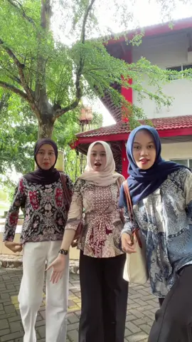 fit check #batikday #berbatik 