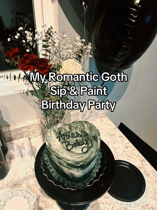 This was from March but I never posted it on here. 🖤🌹🦇 #ariesbaby #gothbirthdayparty #birthdayparty #paintandsip #blackbirthdaycake 