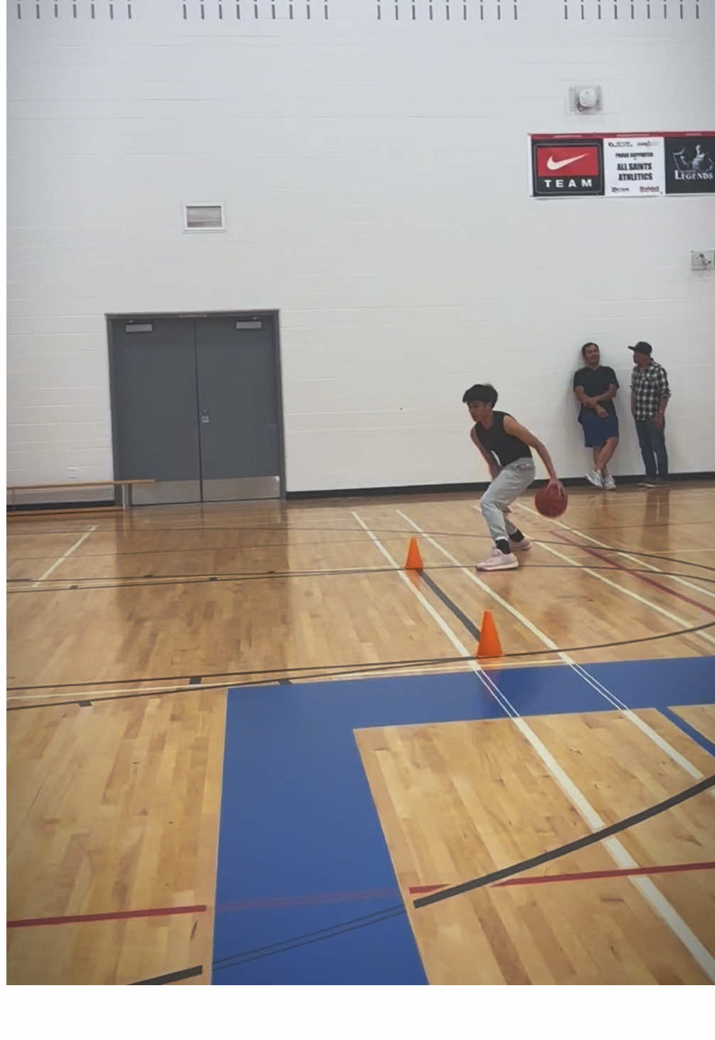 Did someone say copy-paste? 💁‍♂️ 3 in a row like it’s choreographed!  #basketball #calgary #fyppppppppppppppppppppppp #fyp 