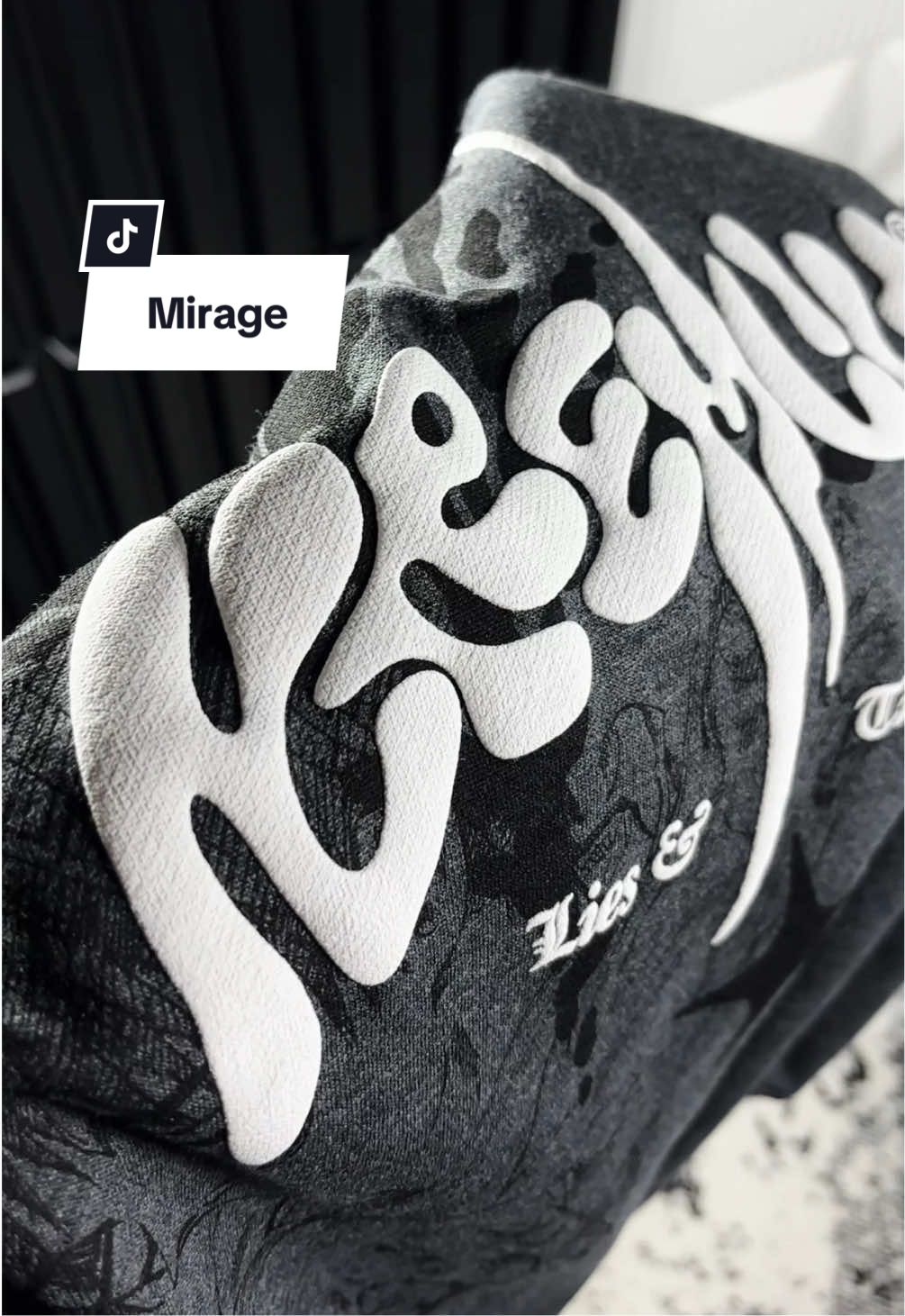 Behh cakep ni hoodie, sablonnya timbul puff #hoodie #hoodies #jackethoodie #kremlin #kremlinclothing 