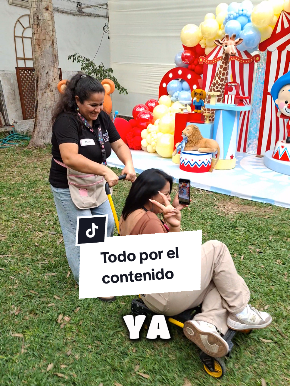 Y tú que haces por tener ese VIDEO o la FOTO? Nos volvemos expertas 🤭🤣 #decoradora #contenido #eventos #globos #limaperu🇵🇪 