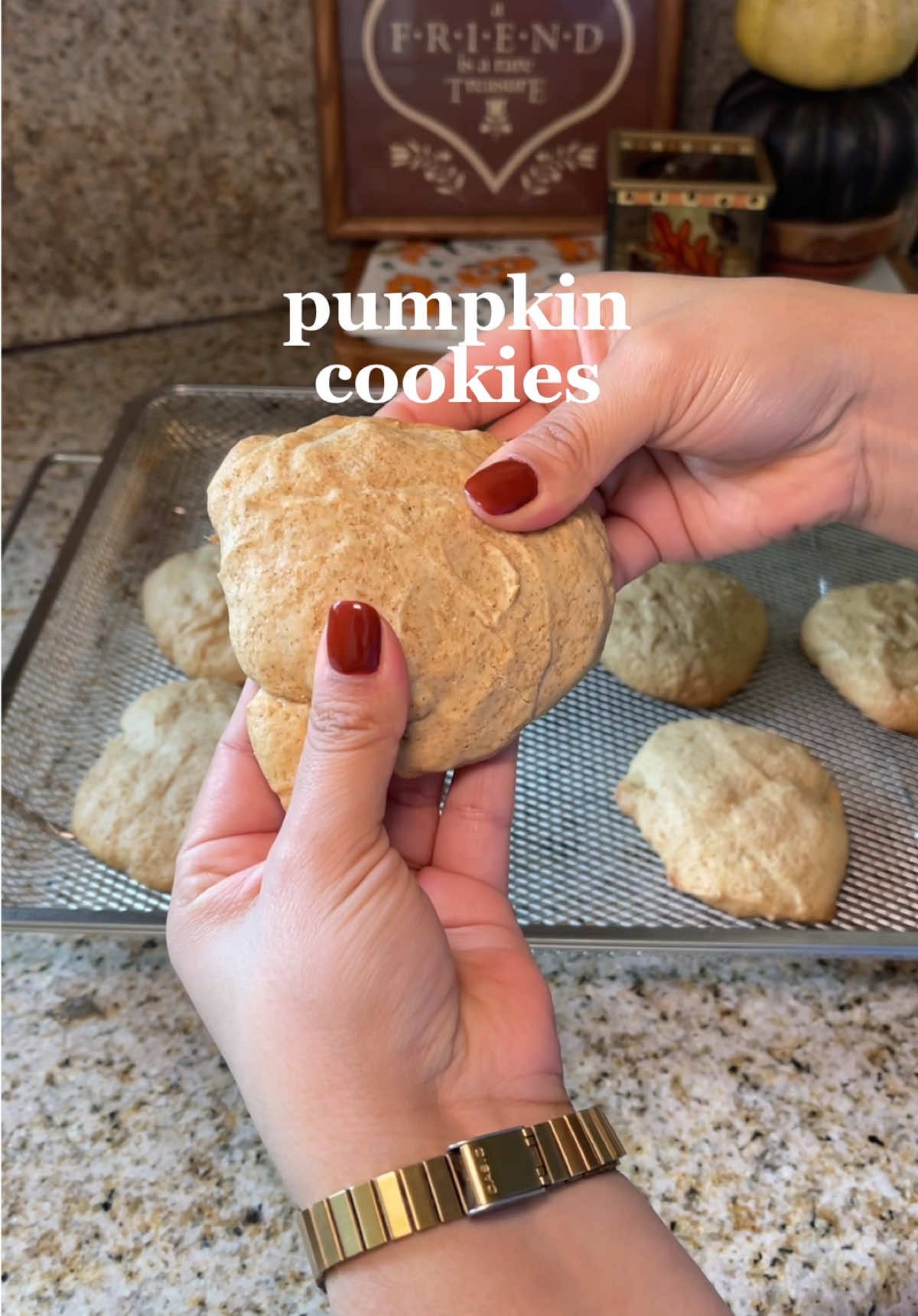 Pumpkin Cookies 🍪 🎃#pumpkincookies #fallcookies #cookies #gabbyherrera 