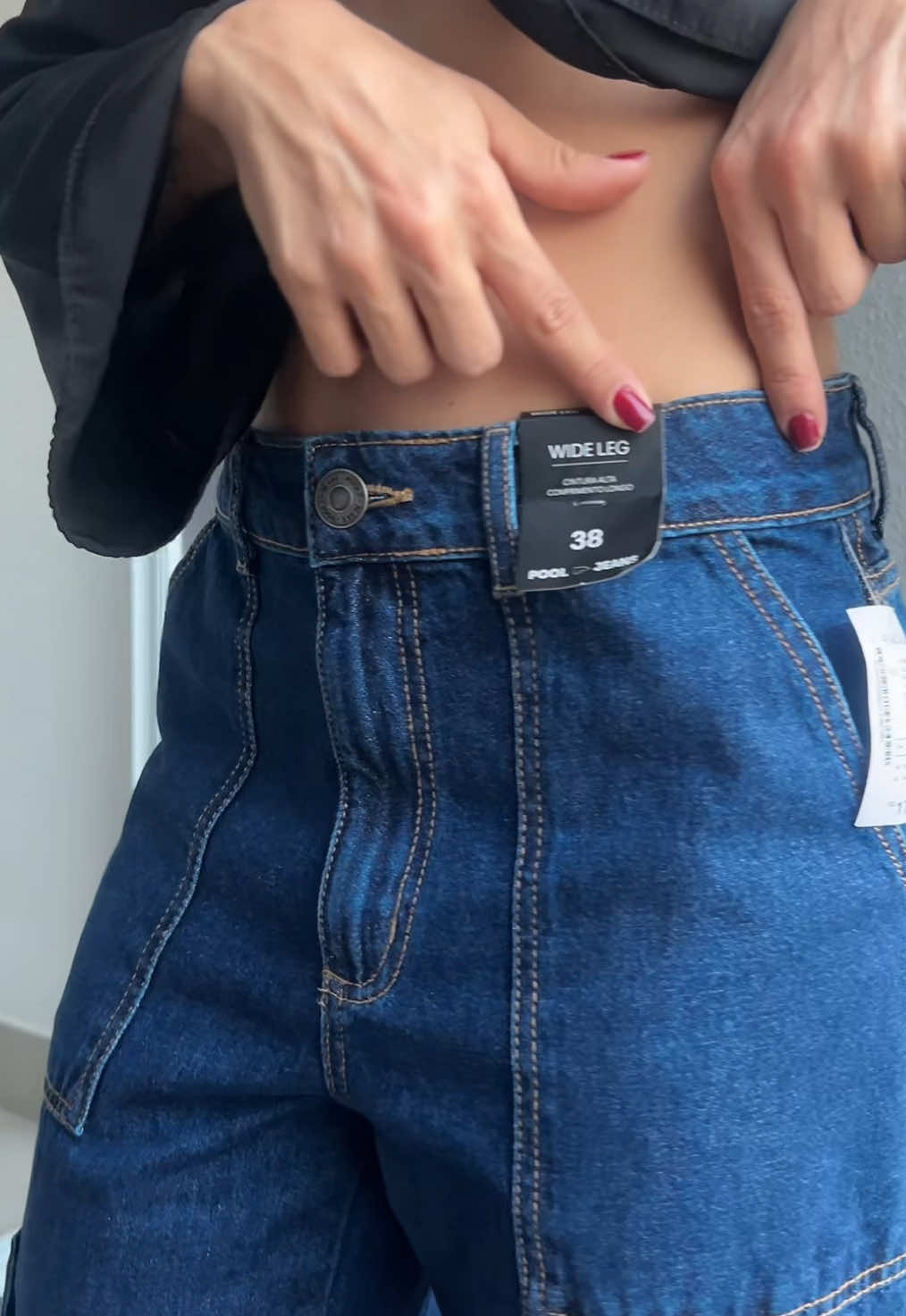 Essa calça cargo jeans  está TUDO , confortável e perfeita para todas as ocasiões , link na tela #riachuelo #calcajeans #jeanscargo #wideleg #tiktokshop 