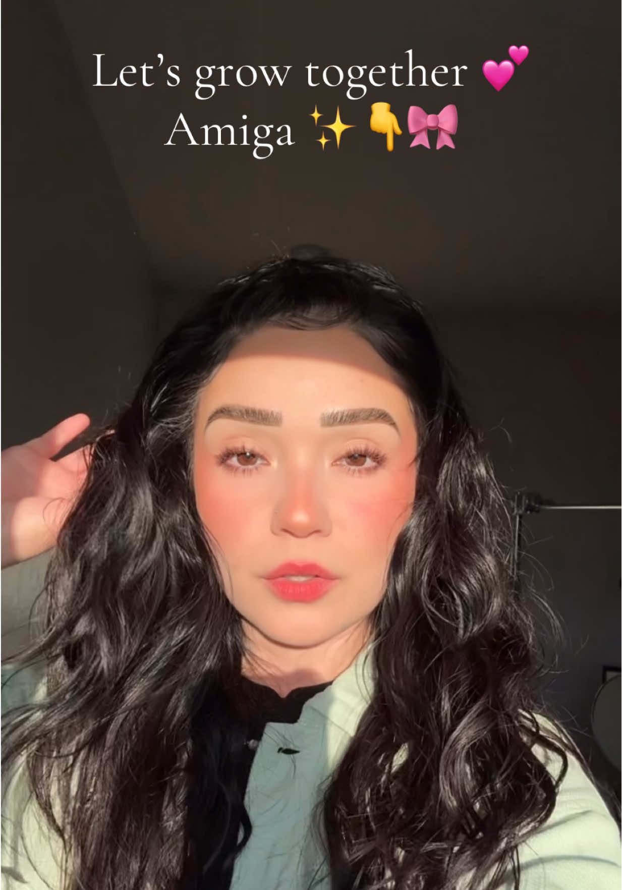 Let’s grow together Amiga 💕🎀👇 . . #teamwork #manifestation #luckygirlsyndrome #latinastiktok #latinamakeup 