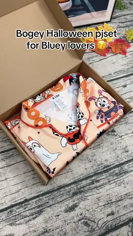 Bogey Halloween pjset for Bluey lovers 😚 #bluey #blueytok #blueyheeler #blueybingo #blueyhalloween #booey #heelerfamily #halloween #halloweencostume #halloween2025 #fypシ #trending 