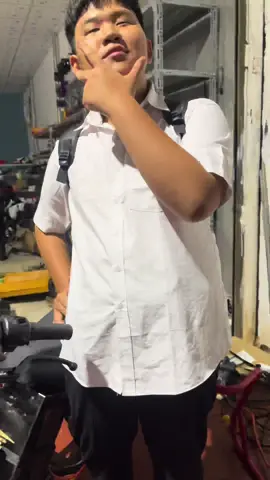 Mấy thang bình r*c gặp anh quỳ xuống, Gắn giúp em trai cục pin 48v15ah về đi tua tây bắc, chúc em trai vạn dặm bình an #huyxedien #pinxedien #xediendo #xedienvietnam 