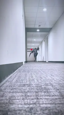 DingDongDitch Shutting the lights off #funnyvideos #funny #scarecam #funnyprank #funnytiktok 