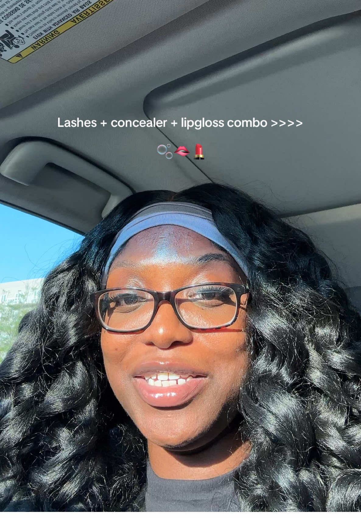 It’s just something about the lashes + concealer + lipgloss combo! It eats everytime! #fyp #imjustagirl #girlcombo 