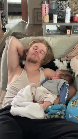 The best daddy 🩵🫶🏻🫶🏻 we love you @Thomas Curran696 