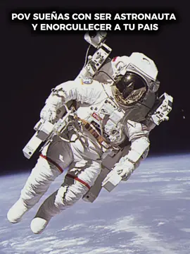 Supuestas grabaciones perdidas del Apollo 18 revelan una misión marcada por el misterio. En 1972, Estados Unidos envió a sus astronautas a la Luna… pero lo que encontraron jamás fue revelado. Algunos dicen que nunca regresaron, otros que descubrieron algo que debía ocultarse. Apollo 18 sigue siendo la misión más inquietante de la historia espacial. #fyp #void #historias #nasa #hardstyle 