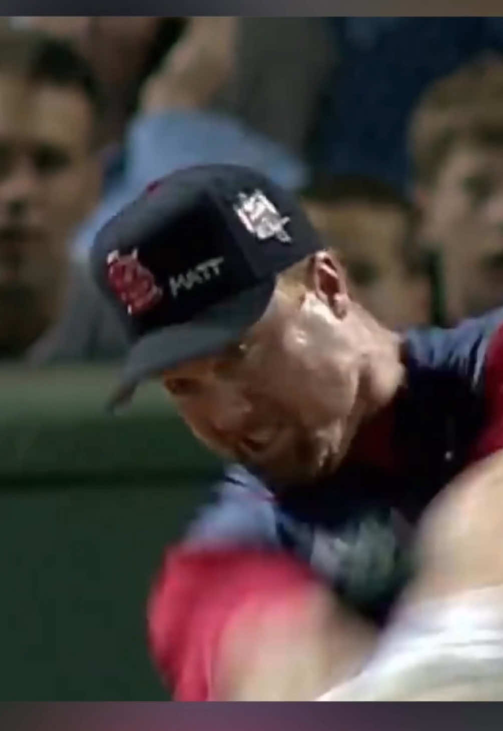 Coming off a magical year in which Mark McGwire broke baseball's single-season home run record with 70 long balls in 1998, Mark McGwire was having another outstanding campaign in 1999, with 28 home runs heading into the All-Star break. During the 1999 All-Star Game Home Run Derby, McGwire put on a show, hitting 13 first-round home runs and setting a then-single-round record. At one point, as flashbulbs popped, the slugger connected on 5 consecutive home runs, with many of the blasts completely clearing Fenway Park. Although Ken Griffey Jr. won the three-round competition, McGwire's bombs are still remembered today. McGwire's Home Run Derby momentum continued throughout the second half of the season, as he hit 37 more long balls, finishing the year with 65. He also hit his 500th career home run in early August. 👉 Join me in wishing “Big Mac” a happy 62nd birthday! What is your favorite memory from Mark McGwire’s career? ⚾️⚾️⚾️ #homerun #mlbplayoffs #homerunderby #markmcgwire #MLB 