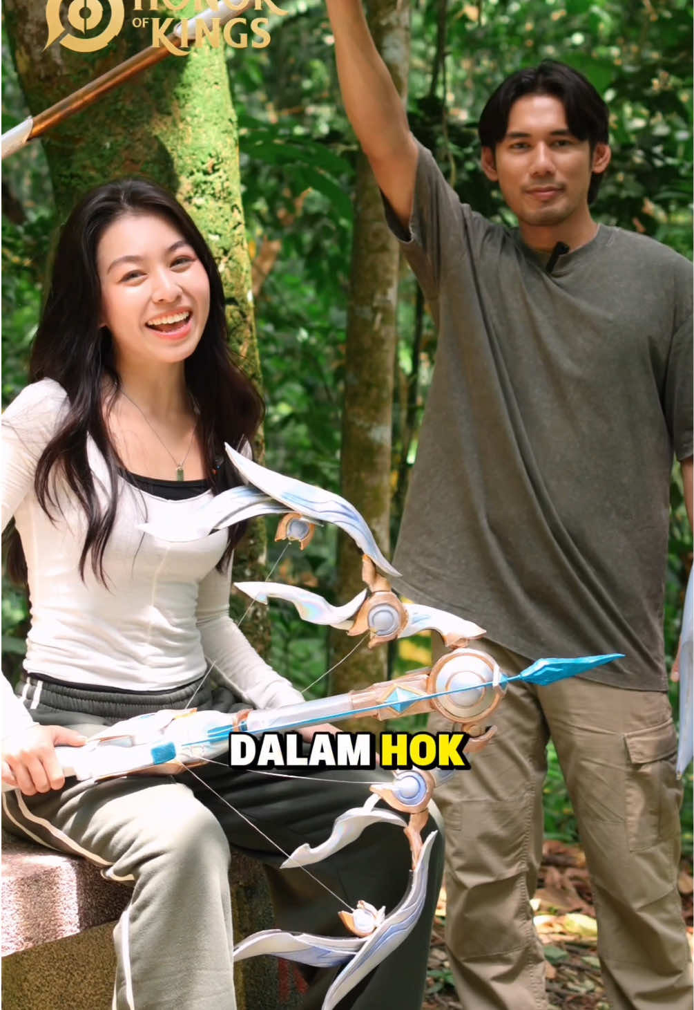 ✨ Flowborn bukan sekadar satu gaya je — ada banyak pilihan untuk korang explore! Dari gaya sekolah, gaya kasual sampai gaya vibrant penuh energy — semuanya ada dalam HOK 🔥 💫 Sekarang giliran korang pulak untuk custom gaya Angel & Soloz Flowborn ikut kreativiti sendiri. Jangan lupa, aksesori Flowborn boleh dapat hanya dengan main satu game je 🎮 #HonorofKings #HOK #HOKBOLEH #FlowbornHOKMY #Flowborn