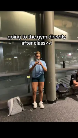 didn’t bring anything gym related besides my shorts and electrolytes 😪 #gym #lifting #legday #weightlifting #cincinnati 