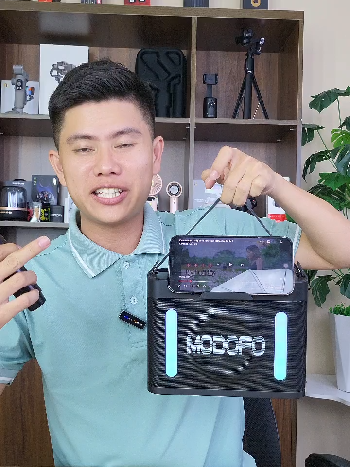 loa karaok bluetooth trang bị 2 micro #loakaraok #loakaraokmini #loanghenhac #huongnguyenshop1 #docongnghe