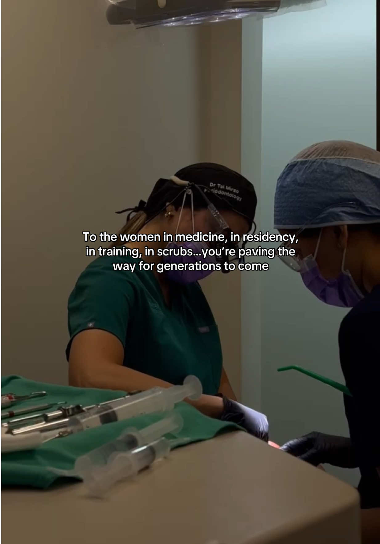 You might not feel it every day, but every hour spent learning, every late night in the hospital, every patient you touch — it matters. You are stronger, more capable, and more inspiring than you know. 🤍 Here’s to the future periodontists, oral surgeons, and change-makers. 💫 Ready to take care of your gums & smile? 🦷 📲 Book your consultation today — I’m here to help preserve your natural teeth & keep your smile healthy. Follow @talinmirzoyan for expert gum health tips, dental implant care, and all things periodontology 💬✨ 📍 24437 Katy Fwy Ste 500, Katy, TX 77494 ☎ Call: (281) 394-9340 🌐 Book online: www.eofsurgery.com/periodontology 🦷 Let’s keep building, keep healing, and keep inspiring. #WomenInMedicine #FutureDoctors #LegacyBuilding #DentistryLife 
