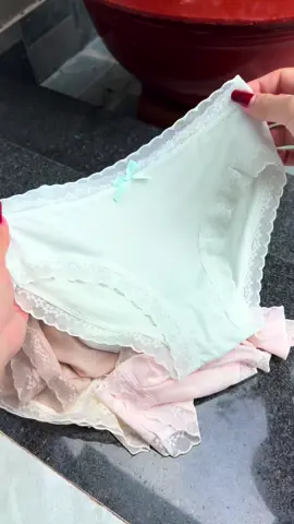 Combo 10 quần lót nữ đúc su lụa băng tàng hình co giãn mềm mịn #emkieutaphoa #quanchipnu #quanlotcottonnu #10cáiquanlotducsu #quanchipsieure