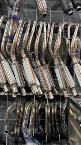 Untuk Type kawa fullstainless ini ready ya bosku , kalian bisa cek keranjang kuning kita ataupun lewat aku orange kita . Yuk di CHEK out . #wrcknalpotindonesia #aerox 