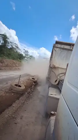 hampir berdebu, 😁😁😁 #fyp #truck #fypシ #trend 