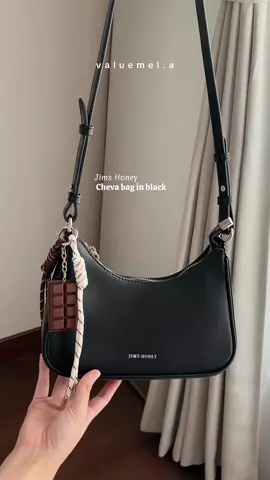 Emang boleh sebagus ini mana udah free sama gantungannya 🍫 @Jims Honey #taswanita #jimshoney #shoulderbag #tashitam 