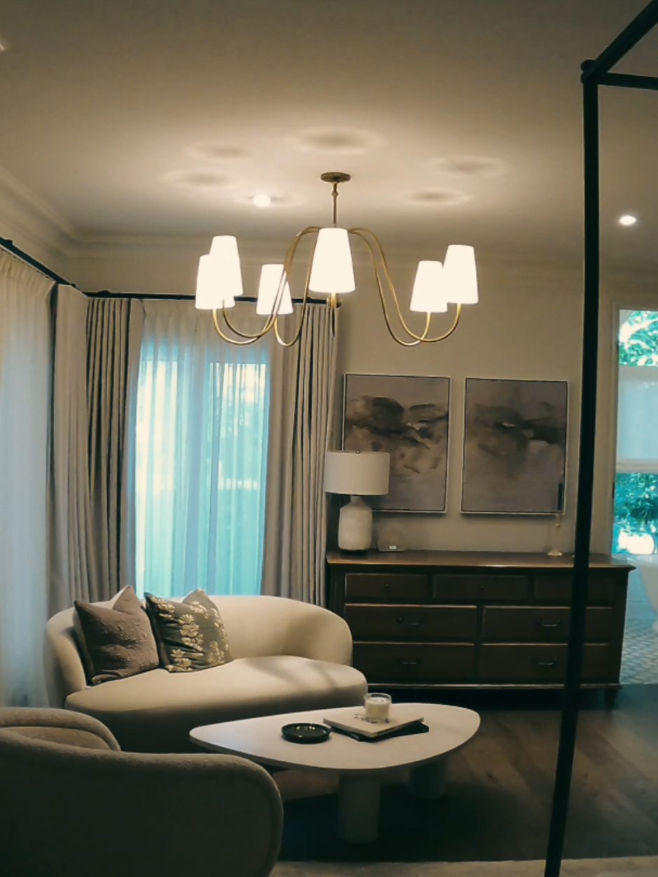 ✨ Full electrical rewire ✅ 💡 Elegant finishings installed 🏡 Bringing warmth and comfort to this stunning Woodbridge home — perfectly tied into the beautiful design 🤍 #WoodbridgeProject #HomeTransformation #ElectricalRewire #LuxuryFinishings 