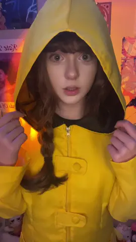I changed my pfp again.. I am spoon girls number 1 fan u can’t beat me! #fyp #verylittlenightmares #littlenightmares #raincoatgirlcosplay #raincoatgirl 