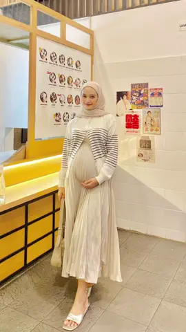 Ide outfit simple bumil cantik check 🍒✨🎀💗 #outfitbumil #outfitbumilhijab #bumilhijab #ootdbumil #ootdbumilstyle 