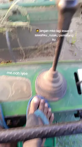 baru ji satu kali di lewati sawah nya nalarang mki #masukberanda #combine #operatormuda #katakata #fyppppppppppppppppppppppp 