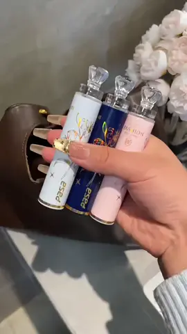 Hộp 3 bàn chải đánh răng hoàng gia gấp gọn