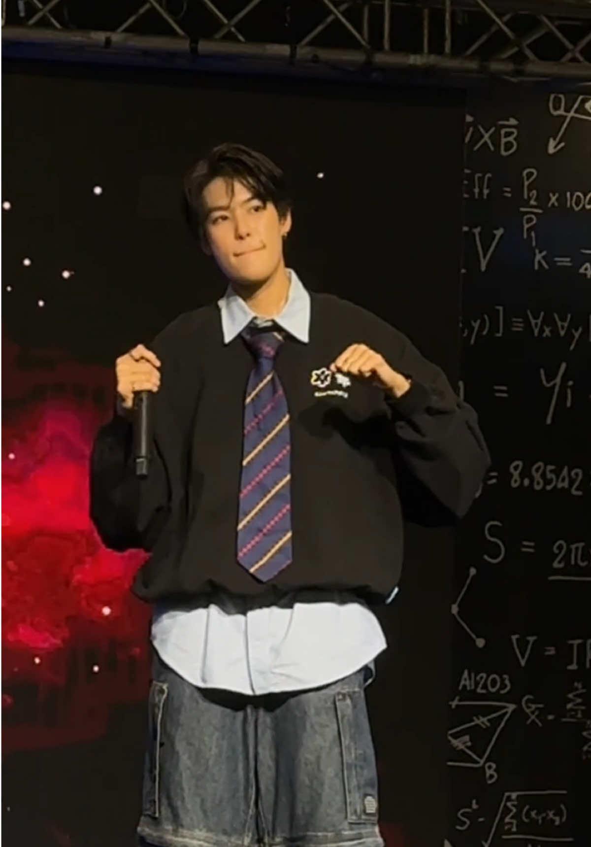 Update timeline 📍 4th at Central Ladprao (3:30 P.M.) 5th at MBK Center (5:15 P.M.) (Nhonnam & Kerk band) See you naka💚🙌🏻