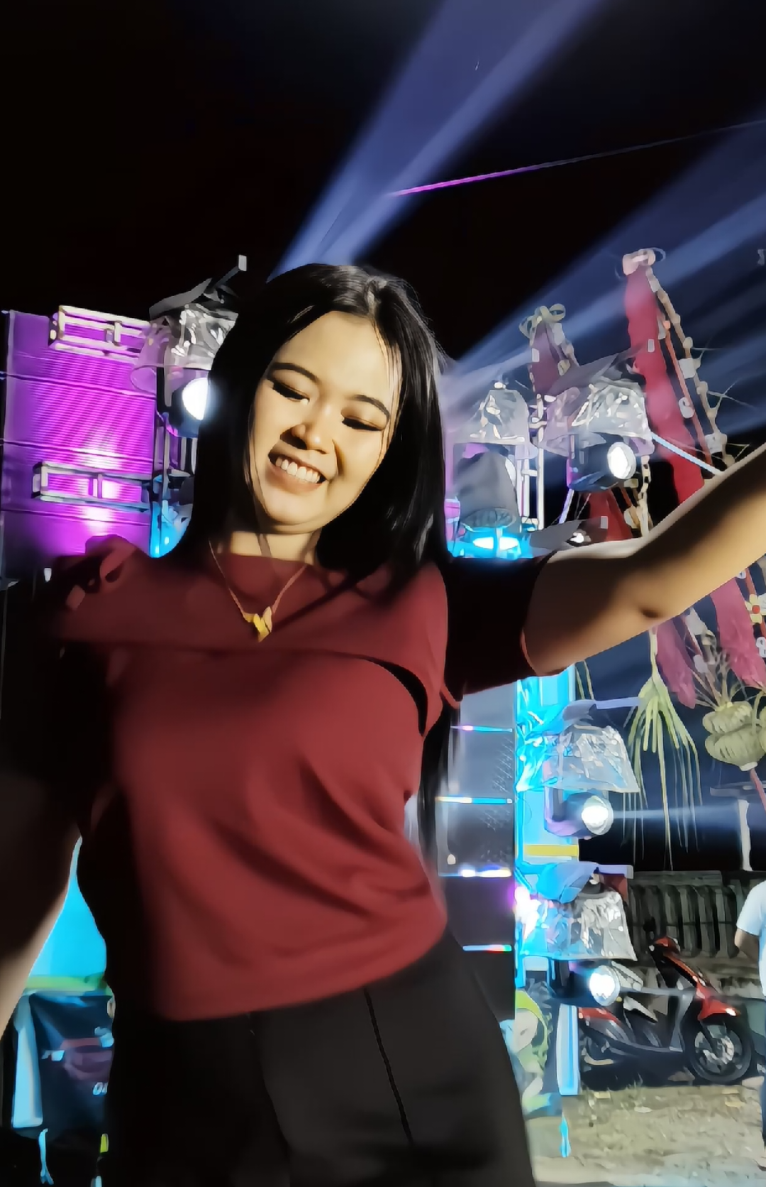 ala keri keri 🤭 @siska_permataa     #karnavalsoundsystem #karnavalhoreg #pemburuhoreg 