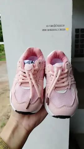 Nb tali serut kekinian model baru cwe cwo, udh ringan empuk lentur  #sepatuanak #sepatuimport #viralvideo #fyppppppppppppppppppppppp #sepatuanakkekinian 