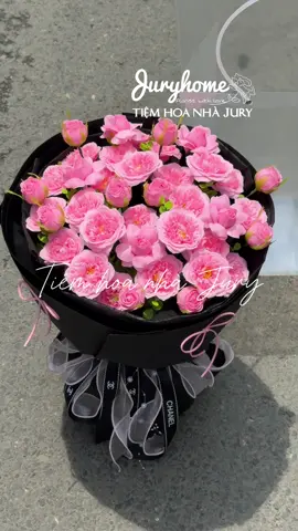 Bó hoa hồng sáp sofia ngọt ngào nhà Jury 💕💕💕 #tiemhoanhajury #bohoahiendai #bohoaformtron #hongsofia #hoasap 