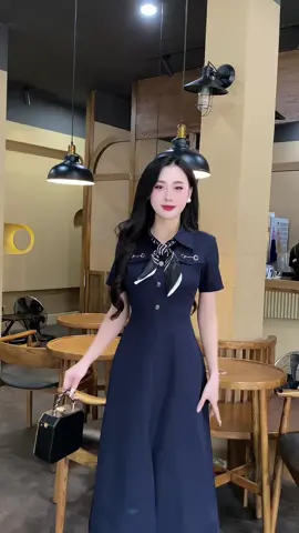 Váy thiết kế cổ đức, dáng A dài xẻ trước. Tặng kèm khăn #vaydep #vaydepmoingay #vaythietke #Evii #Viral 