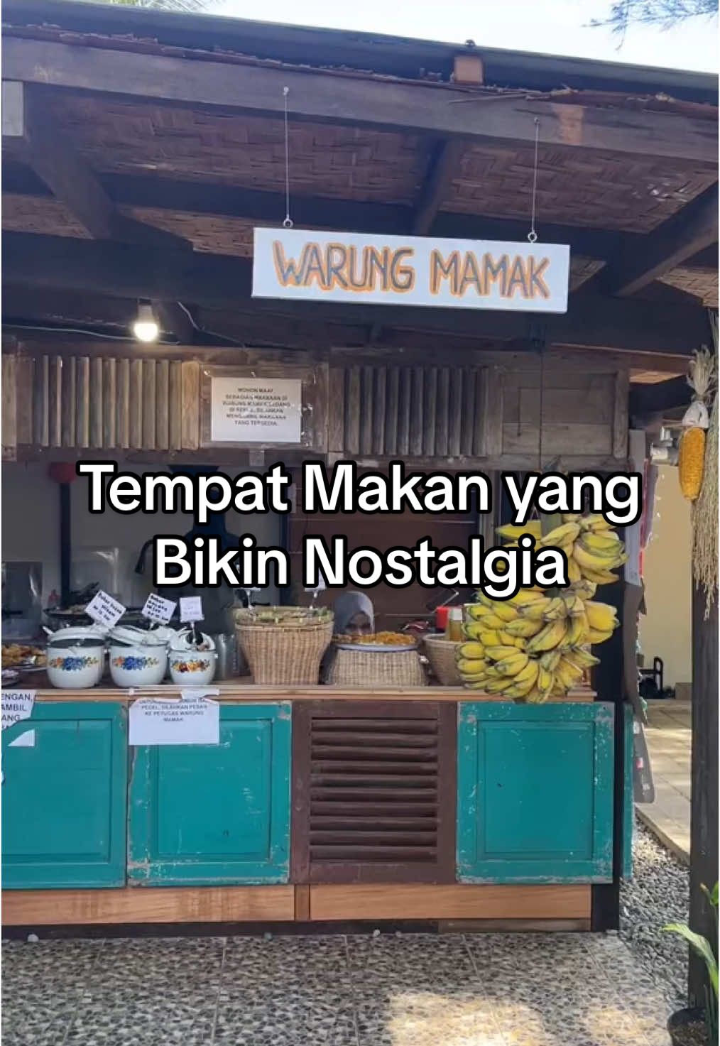 Simple tapi nagih! 🤩 Breakfast di tempat adem gini bikin mood langsung happy. Kopi/Teh + Jajanan Pasar = Perfect Combo! ✅ #KulinerViral #aceh #kulineraceh #WarungKopi #acehviral #acehtiktok  #bandaaceh #fyp #sarapan 