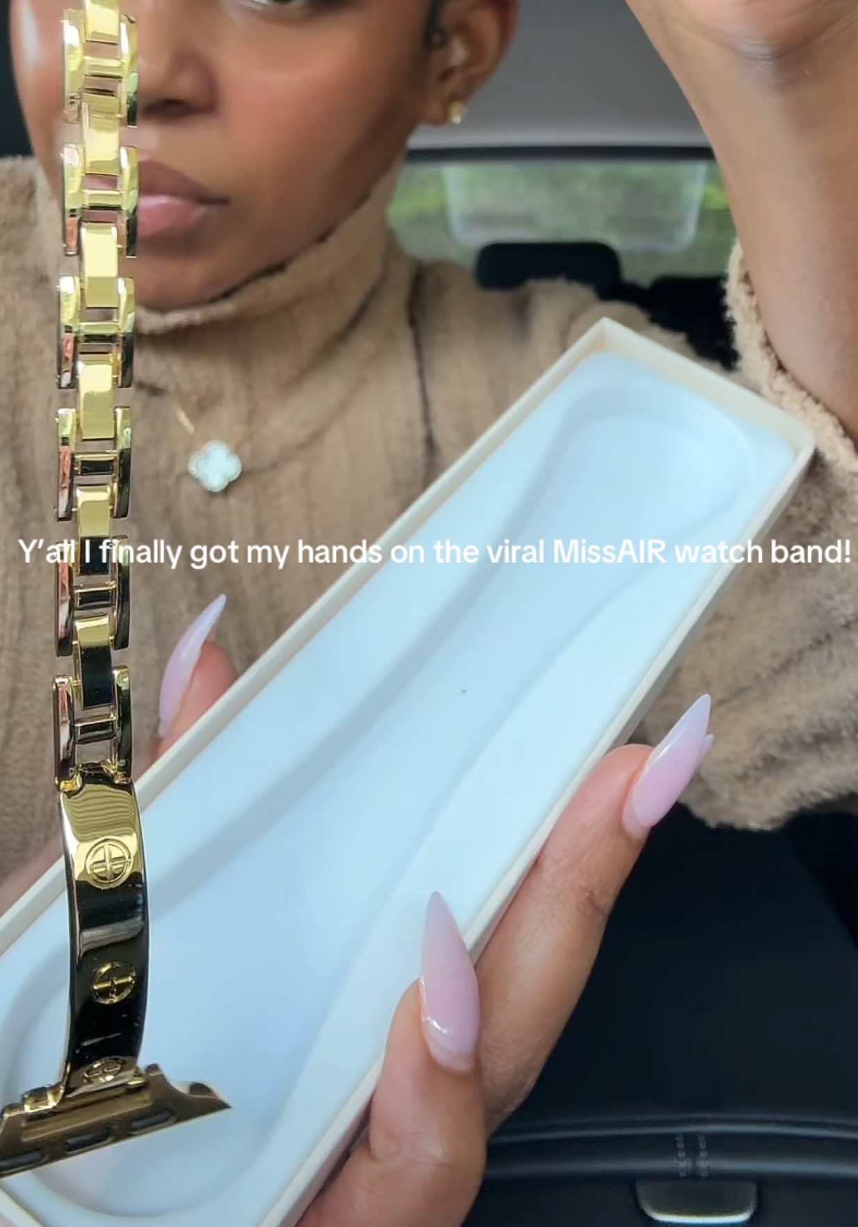 😍😍😍😍 WOW!! @MissAIR #missair #luxurywatches #goldwatchband #watchband #goldjewelryaesthetic 