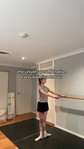 Balletcore #balletathome#ballerina#ballettok#plies 