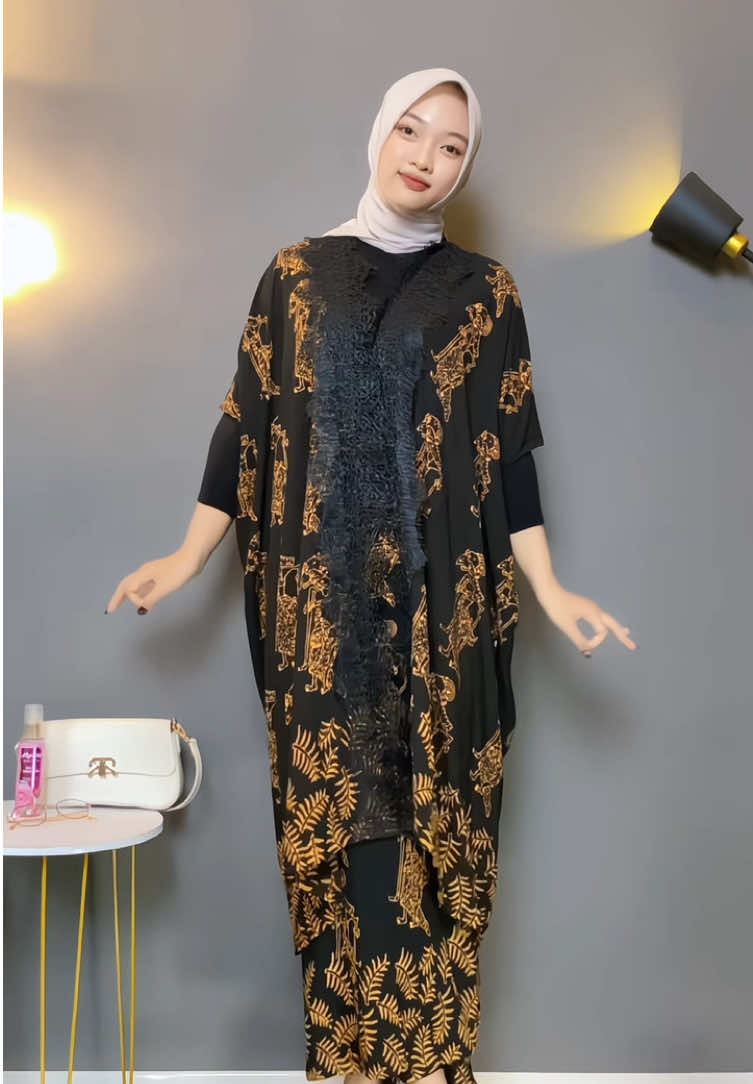 One set outer dan rok lilit motif wayang super cakep bahan anti kusut🤎🤎#rekomendasioutfit #rekomendasi #oneset #fyp #fyppppppppppppppppppppppp 