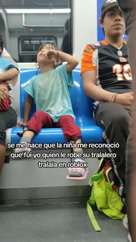 perdón niña no me golpieas 😔 #robloxfyp #brainrots #tralalerotralala🗣🔥 #monterrey #metro 