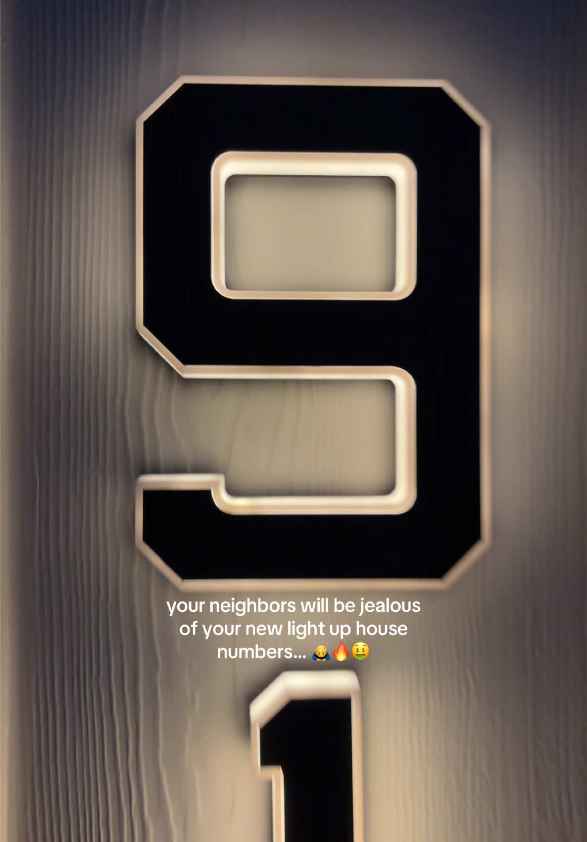 i know my neighbors immediately asked where i got mine 💁‍♂️💯🔥✅🚨 #neighbors #solarpoweredlights #homedecor #homeprojects #housenumbers 