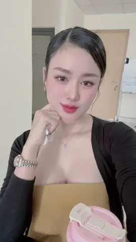 “Mới cách em tới… chị tiếp”