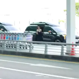#GISELLE at ICN airport, on her way to Japan for the 2025-26 aespa LIVE TOUR - SYNK: aeXIS LINE in Fukuoka #giselle #지젤 #aespa 