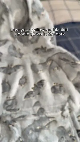 The cutest Halloween hoodie! #staywarm #halloween #ghost #spookycute #spookyseason 