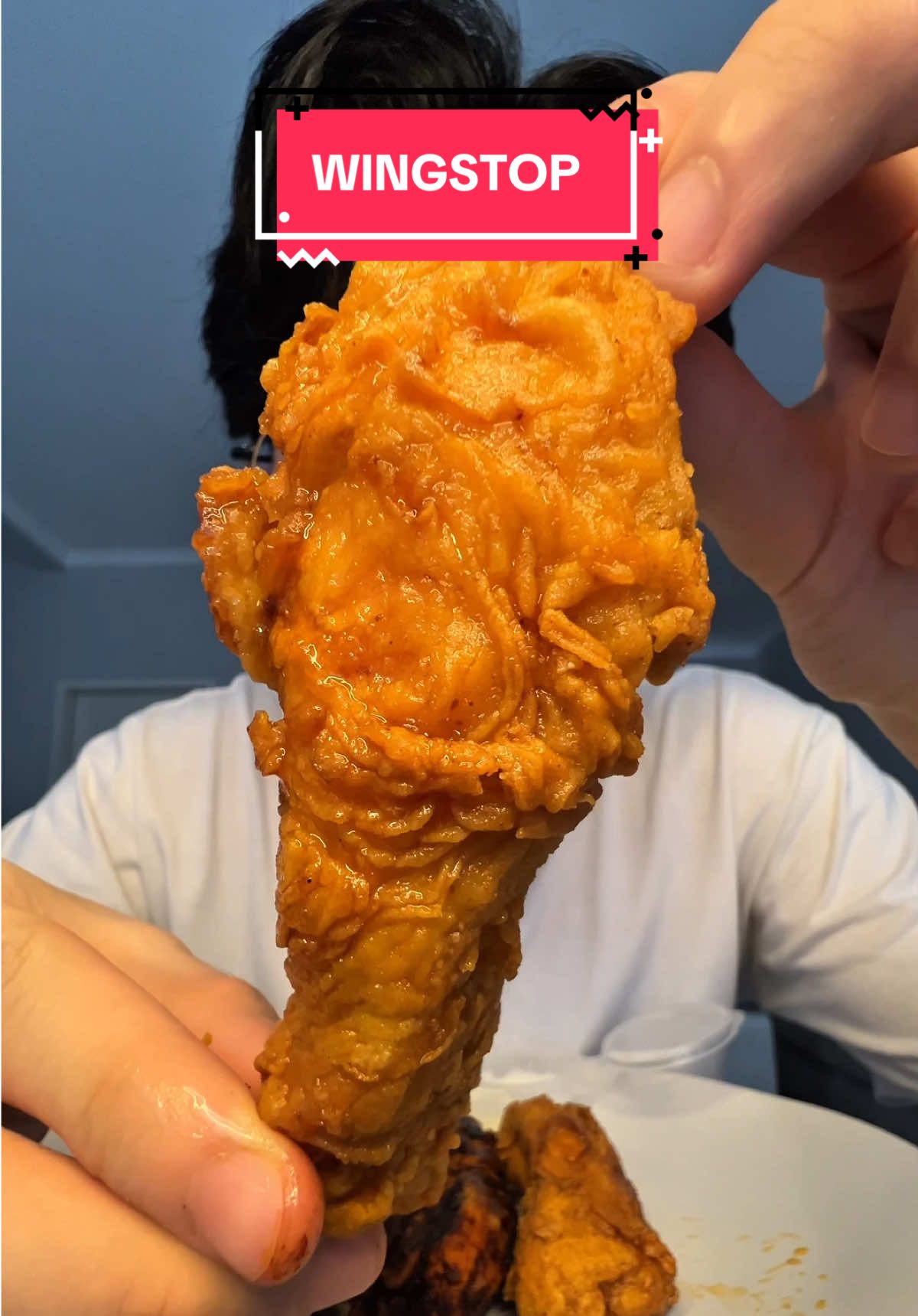 tetangga ngasih wingstop…  #tetangga #wingstop #chickentenders #asmreating #foodtiktok 